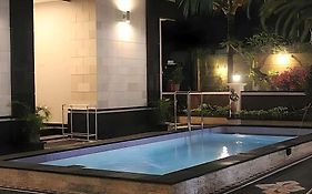 Collection O Bali Near Kedonganan Beach Formerly New Asta Graha Homestay